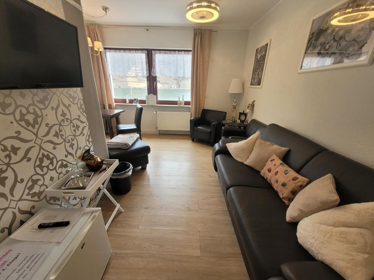 Gaestehaus Burgberg, Weinhaus Fries Kattenes ภายนอก รูปภาพ