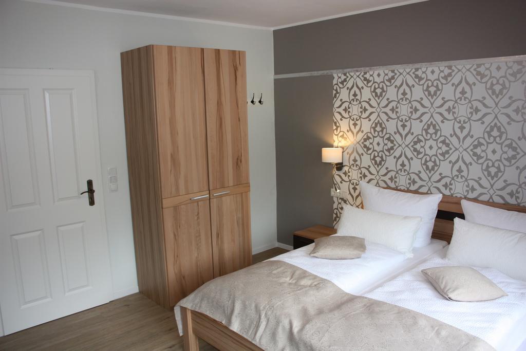 Gaestehaus Burgberg, Weinhaus Fries Kattenes ห้อง รูปภาพ